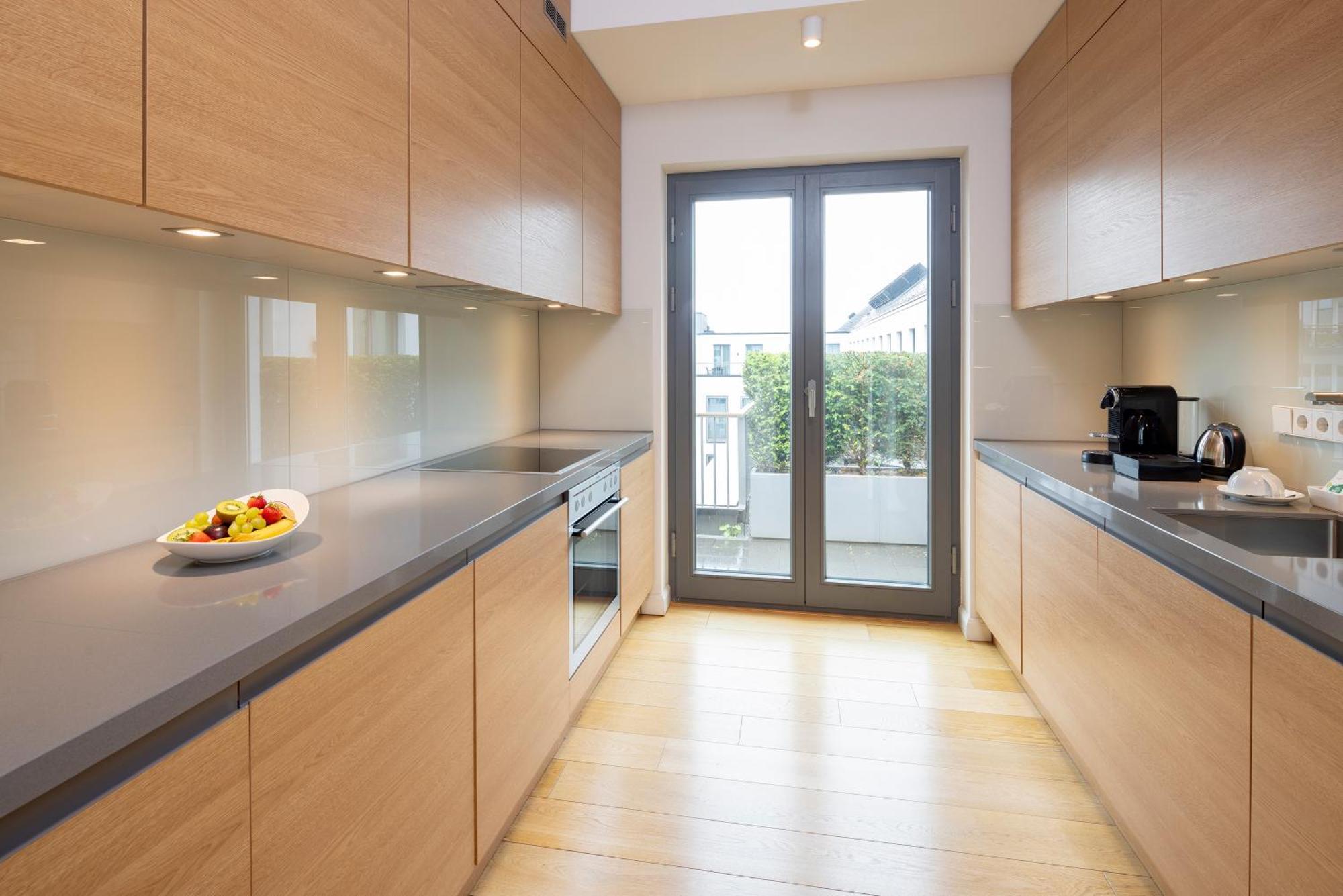 The Wellem, In The Unbound Collection By Hyatt Hotel Düsseldorf Exterior foto A modern galley kitchen