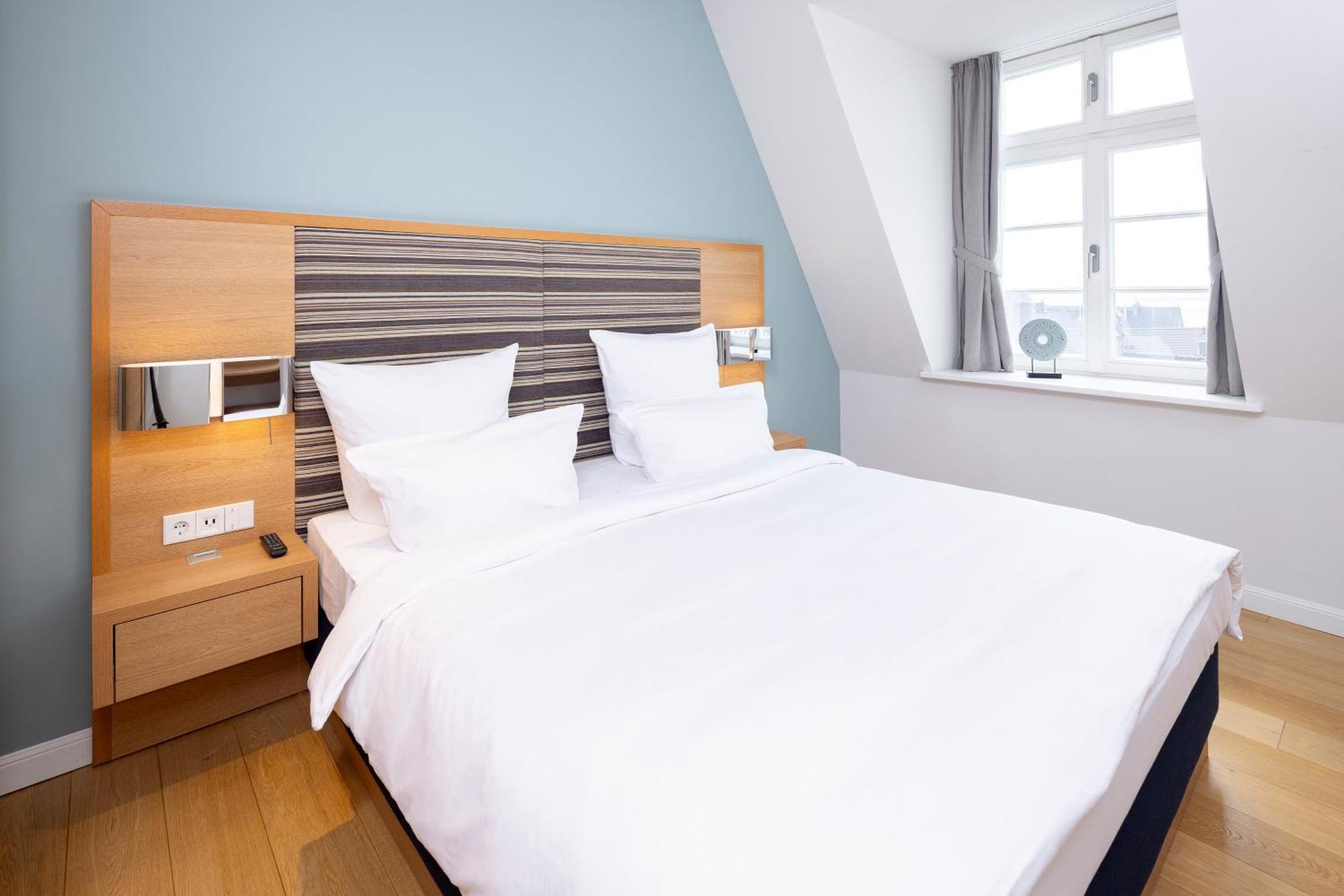 The Wellem, In The Unbound Collection By Hyatt Hotel Düsseldorf Exterior foto A typical bedroom at the hotel